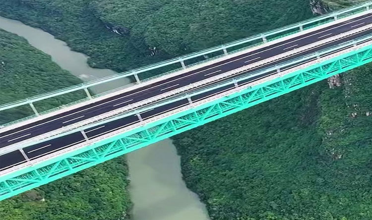 الصين.. تدشين جسر جديد يسجل رقماً قياسياً