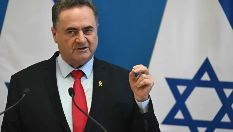 مواطن تركي يخدع وزير الدفاع الإسرائيلي عبر مكالمة فيديو وينشر صورته… ماذا حصل؟