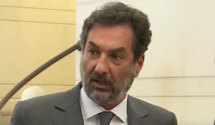 الصادق: خرجنا من الجلسة دفاعًا عن حق المغتربين في انتخاب كامل المجلس النيابي