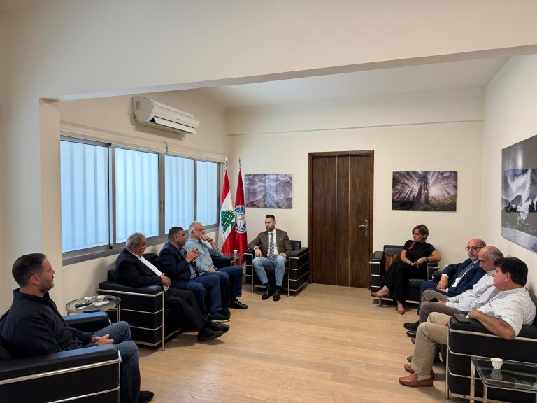 تيمور جنبلاط يبحث مع وفد بلدي احتياجات منطقة الجرد الأعلى ويؤكد دعم المشاريع الإنمائية