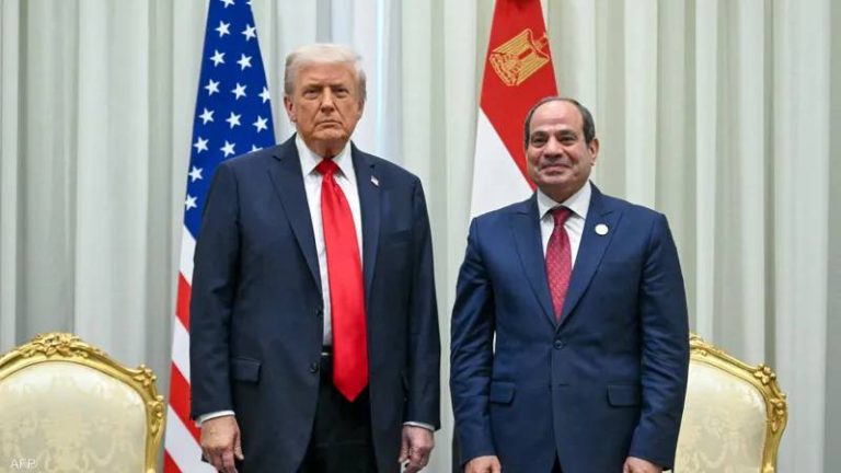 لحظة تكريم رفيعة… السيسي يقدّم لترامب أعلى قلادة مصرية (صورة)