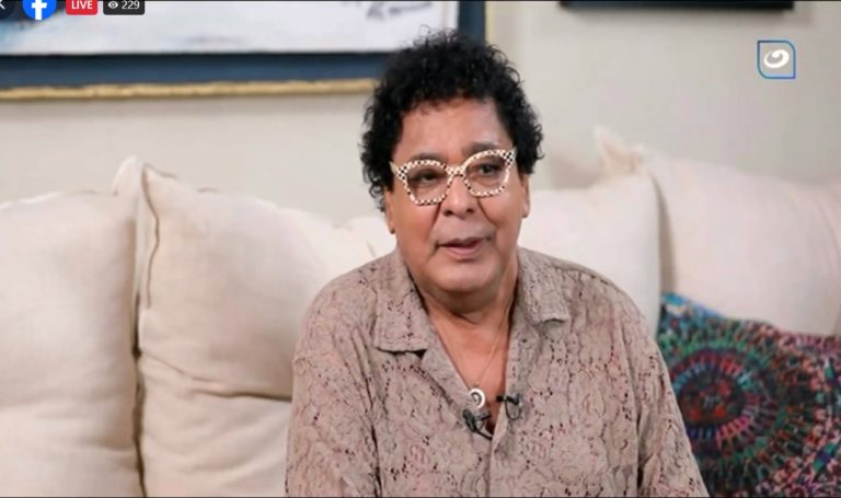 تفاصيل اول ظهور لمحمد منير بعد الوعكة الصحية : أعشق الجمال وأتنفس الغناء