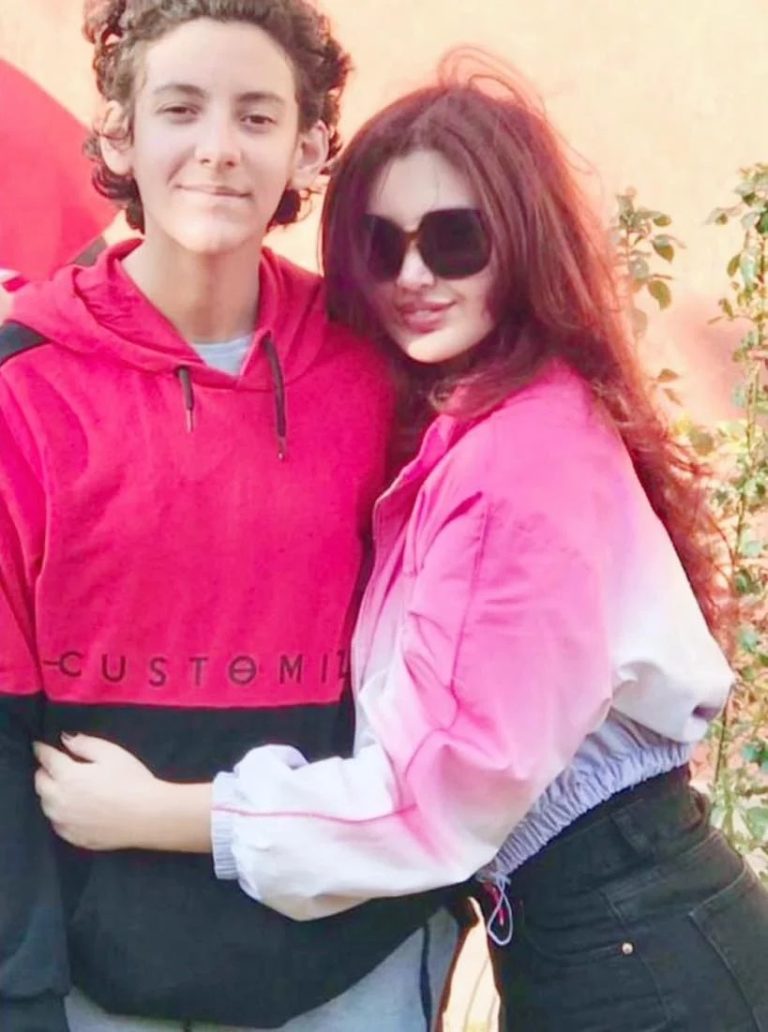 ماذا تهدف سارة بدير من وراء نشر صورة ابن شقيقتها