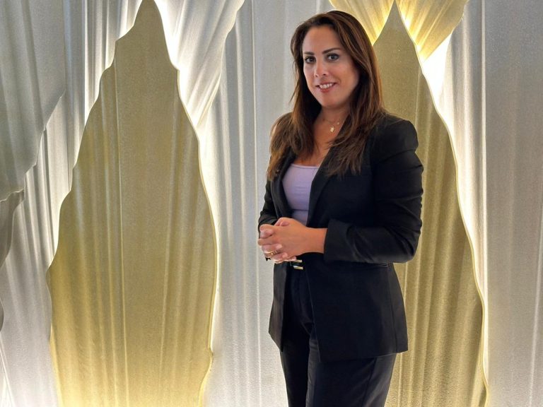 سانثيا فلوتي تتولى منصب مدير العمليات في فندق موڤنبيك بيروت