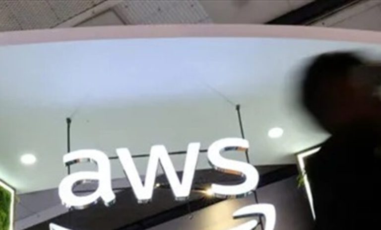 شل تطبيقات كبرى.. عطل عالمي في خدمات “أمازون ويب سيرفيسز”