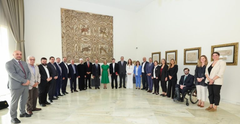 اللبنانية الاولى رأست اجتماعين تربويين تحضيراً لاطلاق مبادرة “مدرسة المواطنية ” في المدارس اللبنانية