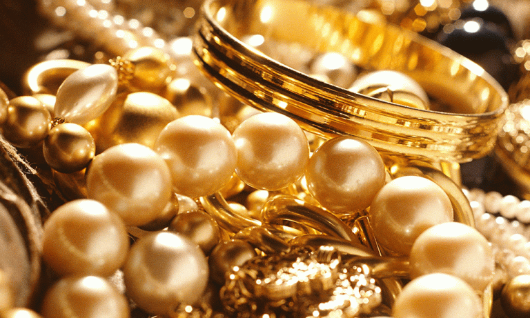 سرقا نحو 7 كلغ من الذهب من محل مجوهرات… وهذا مصيرهما!