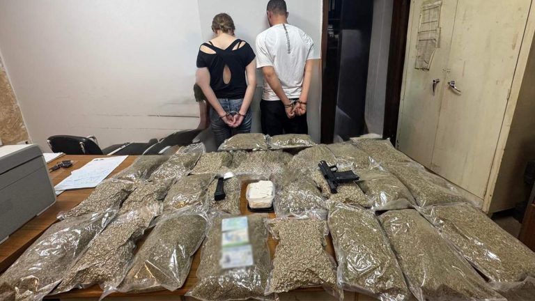 توقيف شخصين في طريق الجديدة بحوزتهما كمية كبيرة من المخدرات