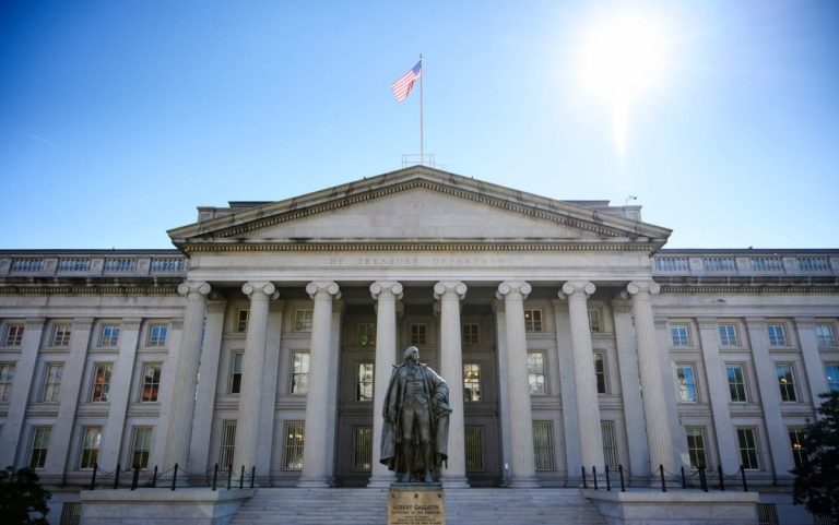 “الخزانة الأميركية” تتحرك… وإيران في مرمى العقوبات مجددًا