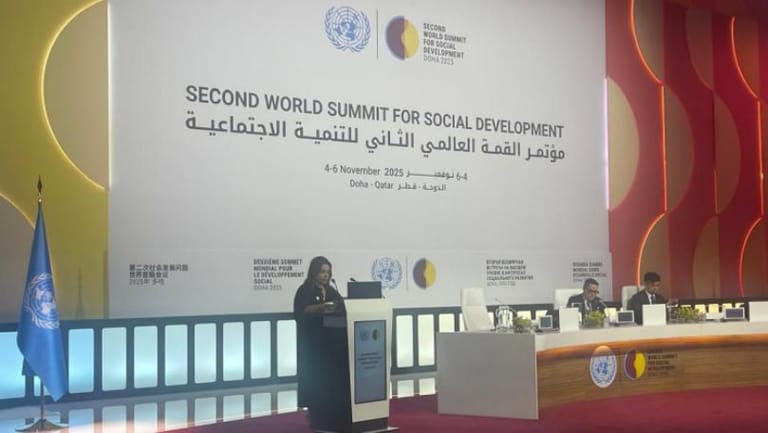 السيّد تمثل لبنان في القمة العالمية الثانية للتنمية الاجتماعية في قطر