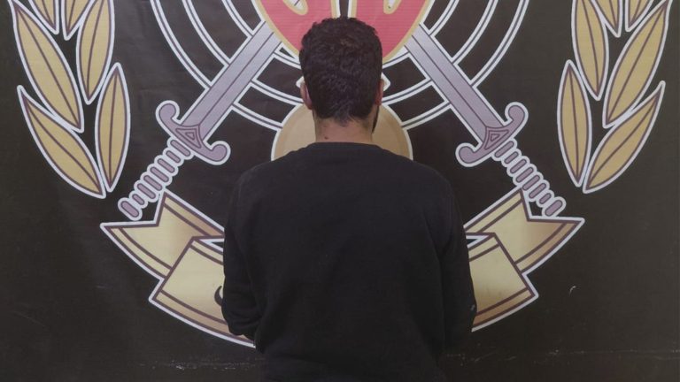 قتل زوجته ورمى جثتها وادعى اختفاءها ليبعد الشبهات عنه، وشعبة المعلومات كشفت الجريمة وأوقفته