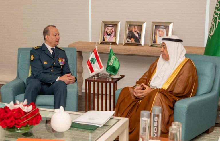 قائد الجيش يشارك في حوار المنامة 2025 الذي ينظمه المعهد الدولي للدراسات الاستراتيجية IISS