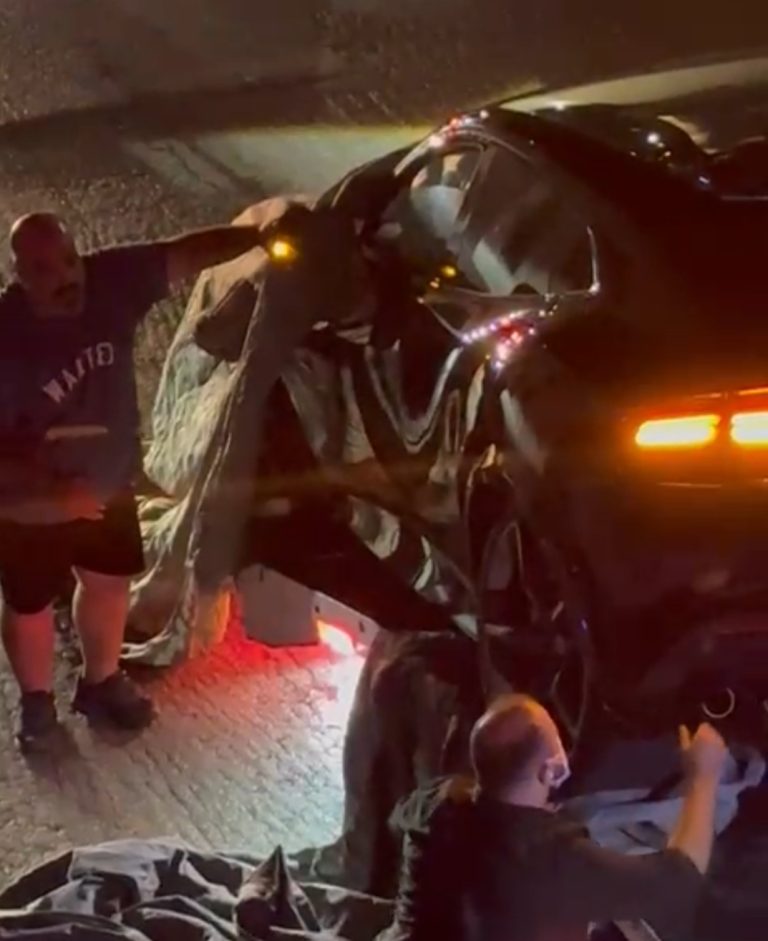 بالفيديو زحمة سير خانقة آخر طريق كورنيش المزرعة