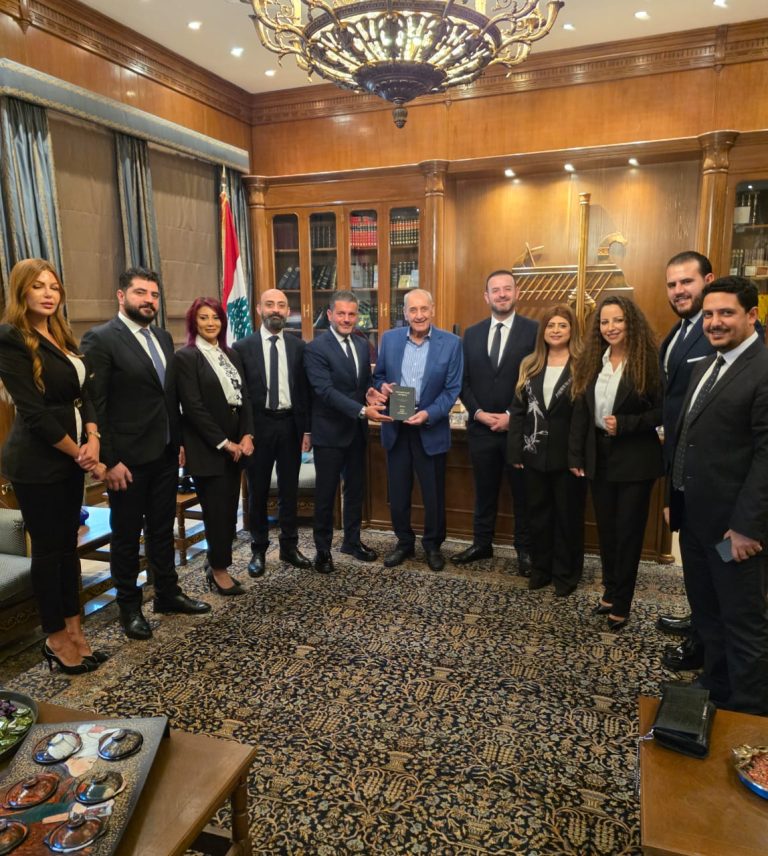 بري: استقبل وفداً من الحقوقيين والإعلاميين لعرض قانون موحد للأحوال الشخصية