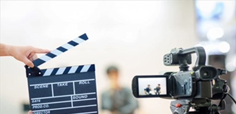 فنانة تُعلن عن إصابتها بمتحوّر “كورونا” الجديد… وهذا ما عانته خلال شهرين