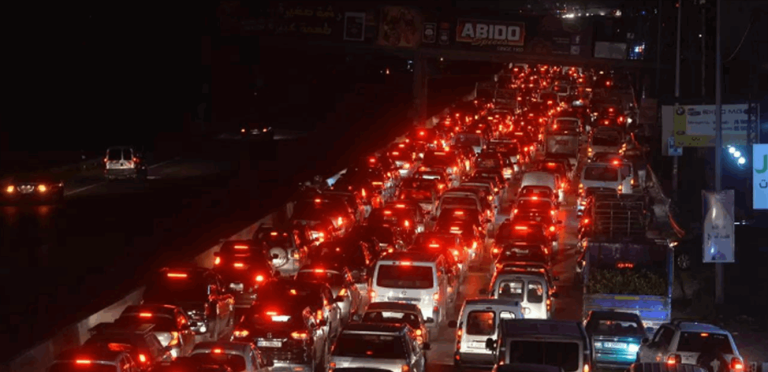 زحمة سير خانقة تعيق مداخل بيروت الرئيسية