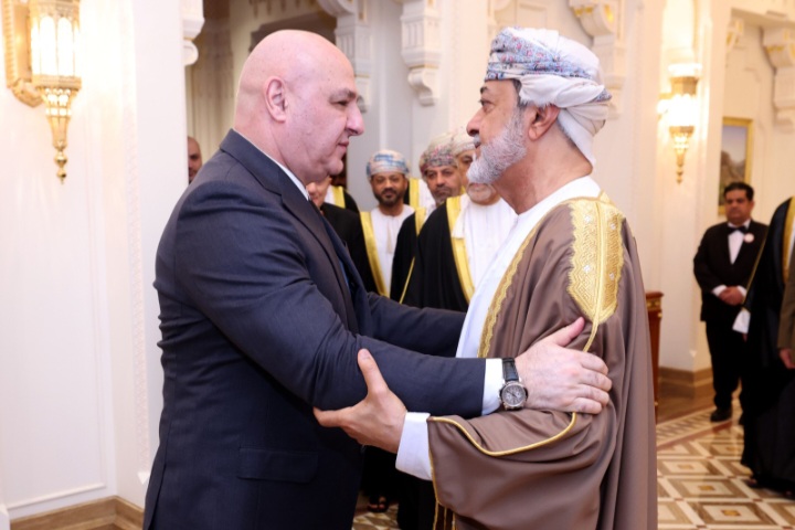 الرئيس عون اختتم زيارته الى سلطنة عمان وعاد الى بيروت