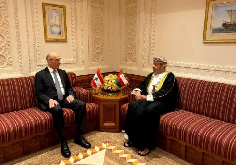 الحجّار يلتقي نظيره العُماني… خطوة على طريق تمتين للعلاقات بين البلدين