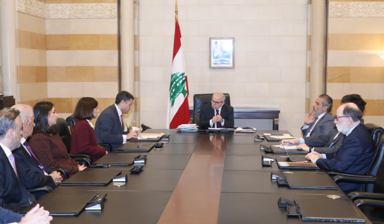 سلام استقبل مجلس إدارة مرفأ بيروت واكد وضع خارطة طريق لتطوير العمل بالمرفأ