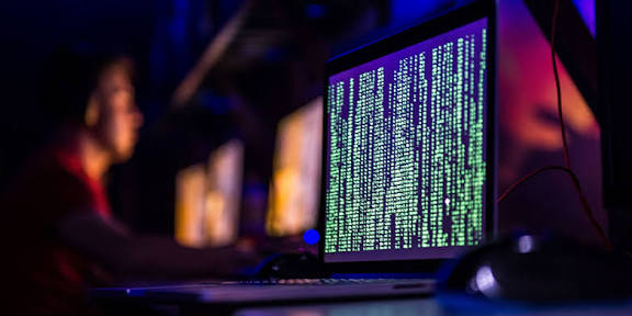 احتيال وتزوير خارجي والأمن يتحرك